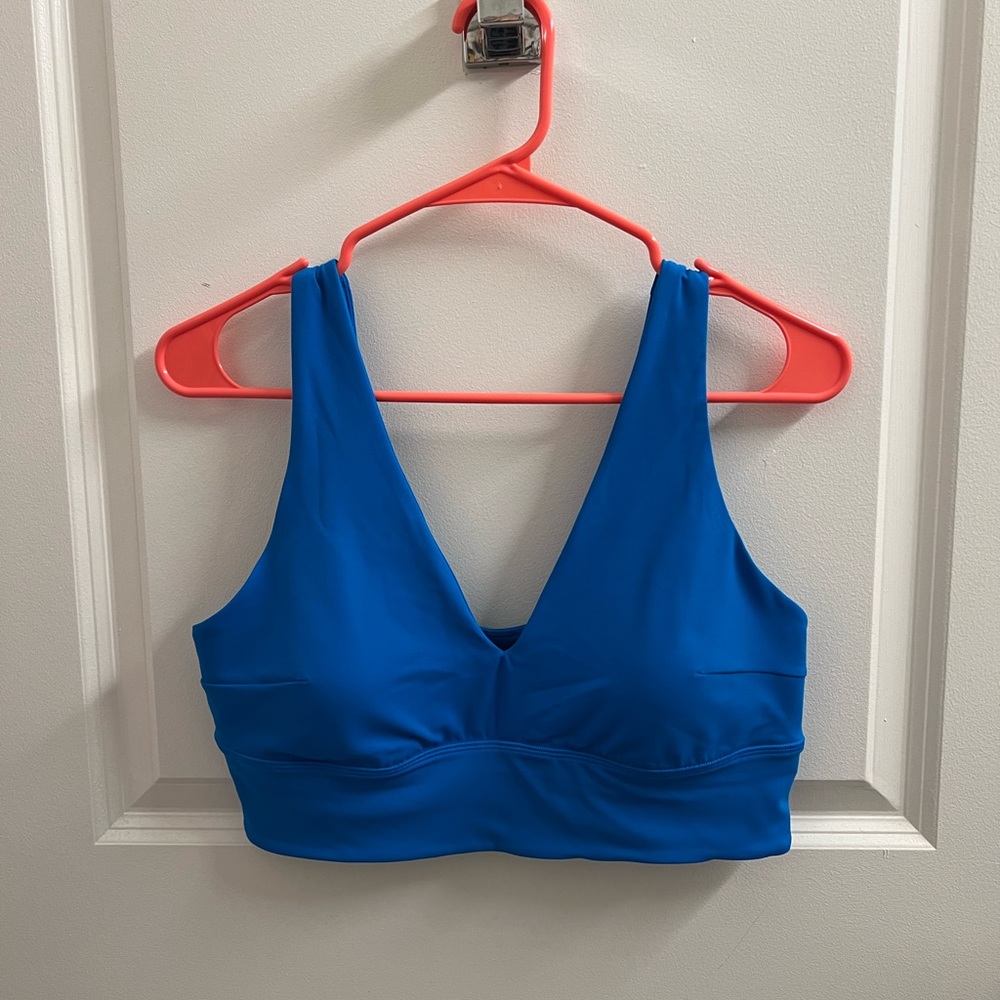 NWOT Align V-Neck Bra C/D (Poolside)